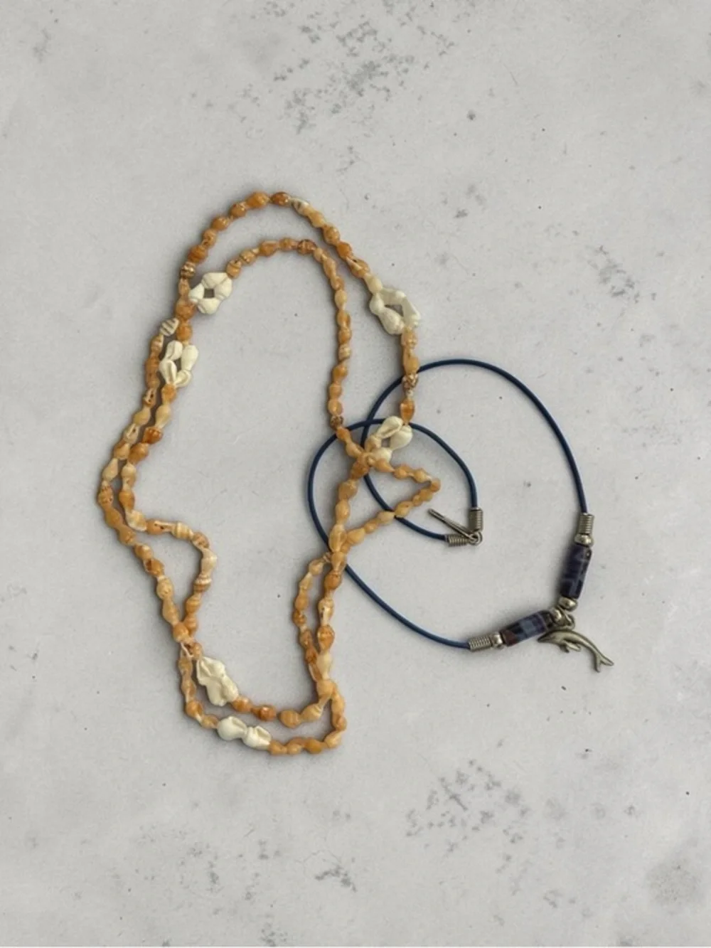 🫶🏻 Dolphin & Shell Necklace